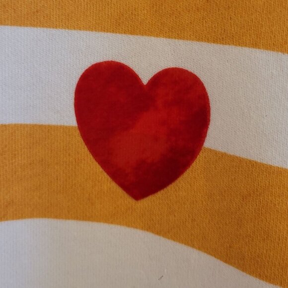 Doe Raw Edge Rainbow Heart Sweatshirt XL - Picture 2 of 7